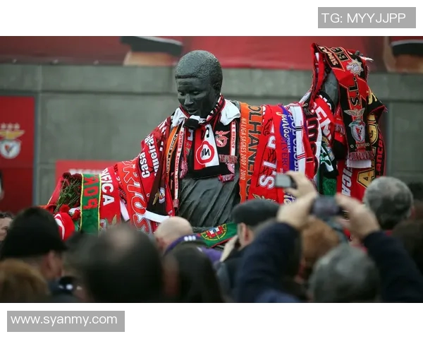 曼城为席尔瓦举行感人告别仪式，球迷送别传奇